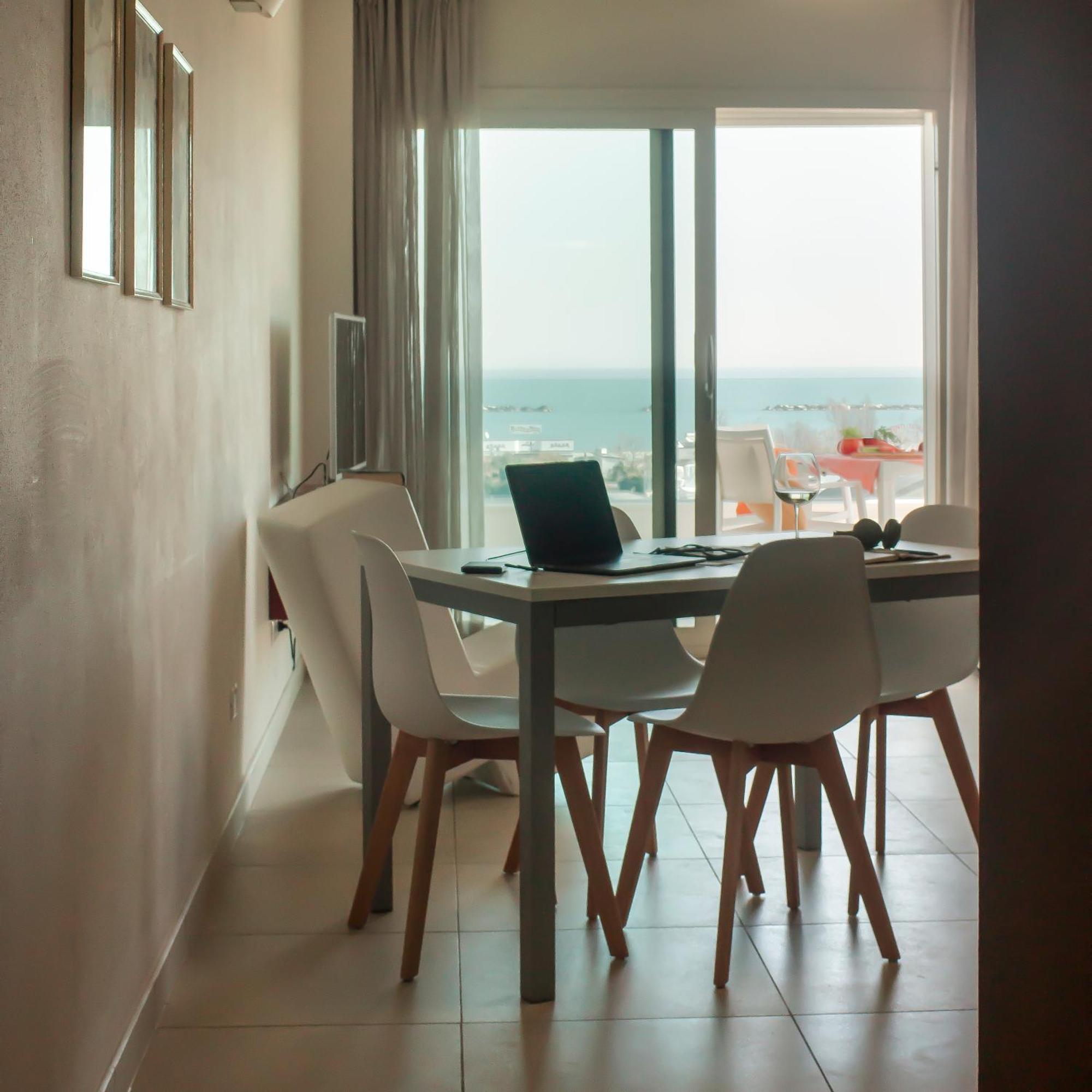 Residence Millecento Чезенатико Экстерьер фото